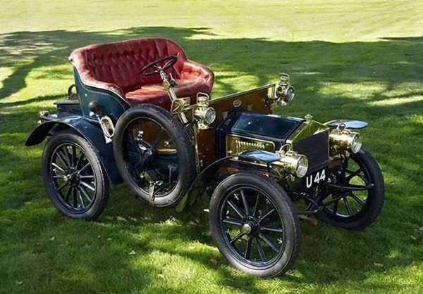 Khám phá hãng xe danh tiếng Rolls Royce với lịch sử hơn 100 năm